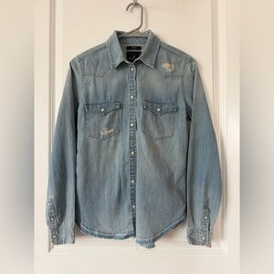 American Eagle Outfitters Light Blue Slim Fit Denim Shirt